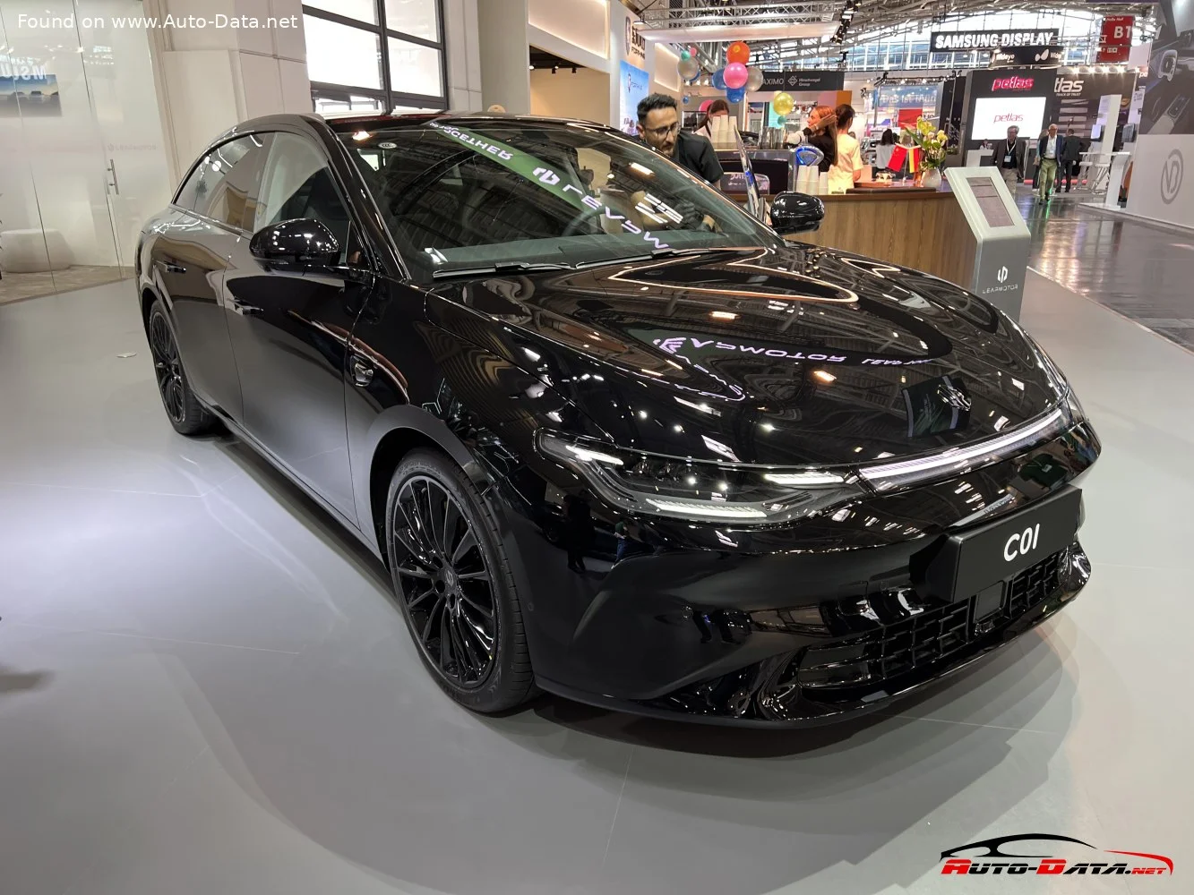 Leapmotor C01 1.5L 30.1 kWh (272 Hp) EREV2023 - - 1