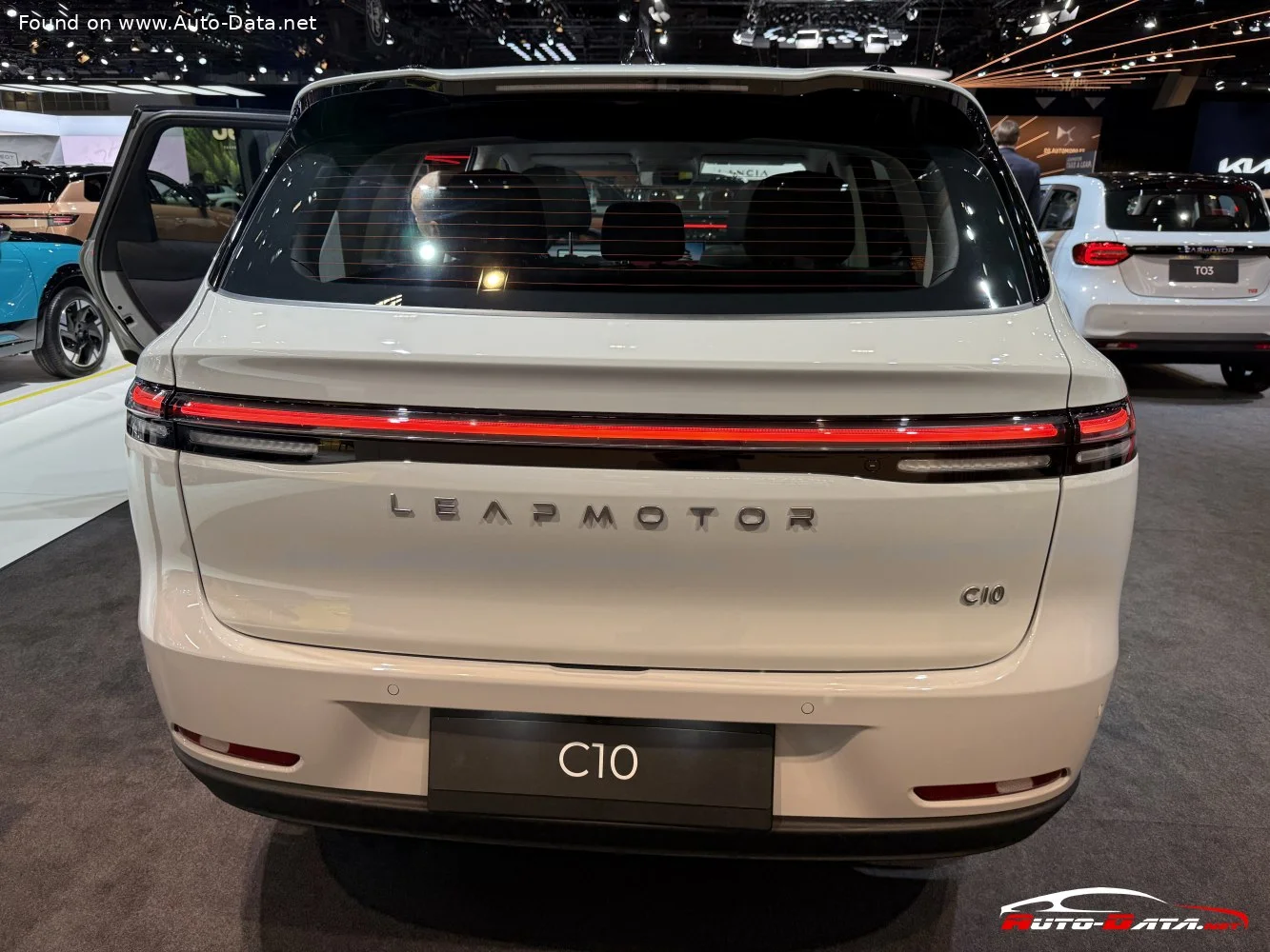 Leapmotor C10 1.5L 28.4 kWh (231 Hp) EREV2024 - thumbnail 12
