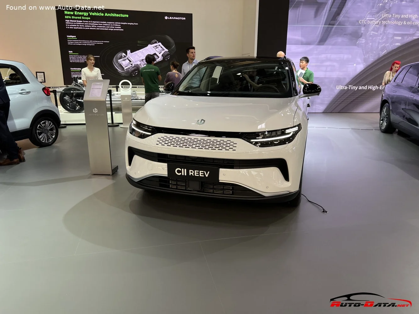 Leapmotor C11 1.2T 30.1 kWh (272 Hp) EREV2022 - thumbnail 2