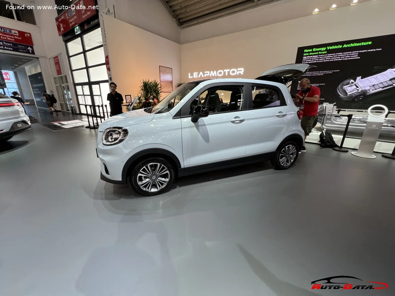 Leapmotor T03 21.6 kWh (54 Hp) BEV2020 - thumbnail 3