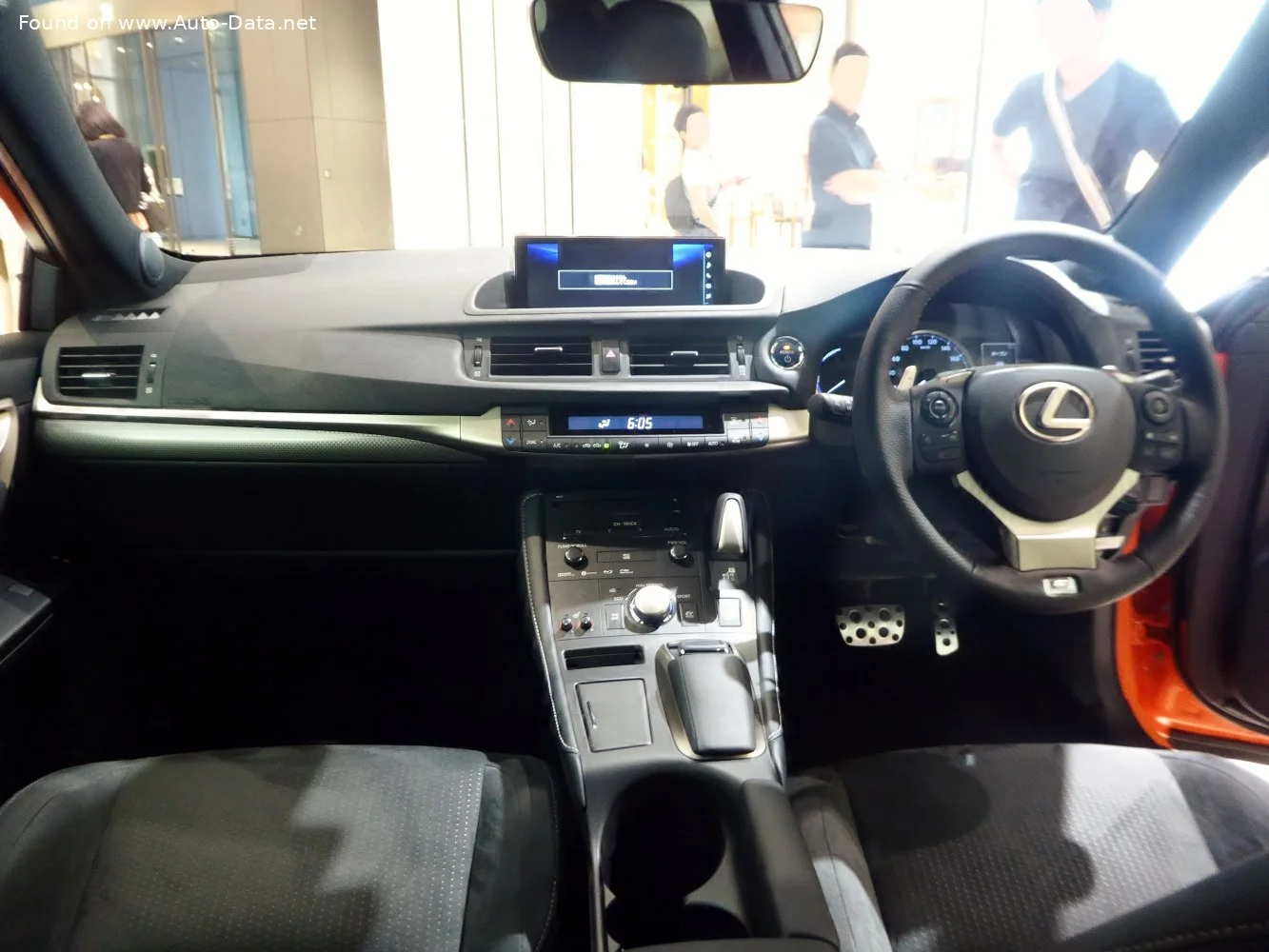 Lexus CT 200h (134 Hp) Hybrid e-CVT2017 - thumbnail 9