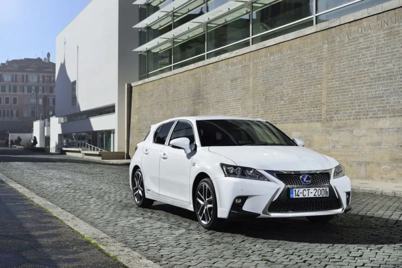 Lexus CT 200h (136 Hp) Hybrid e-CVT2014 - 2017 thumbnail 18
