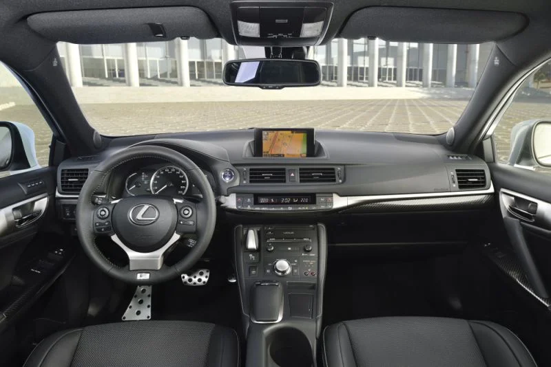 Lexus CT 200h (136 Hp) Hybrid e-CVT2014 - 2017 thumbnail 3