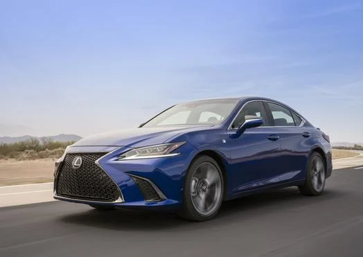 Lexus ES 300h (218 Hp) Hybrid e-CVT2018 - 2021 - 1