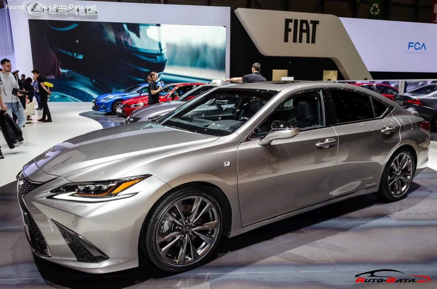 Lexus ES 300h (218 Hp) Hybrid e-CVT2018 - 2021 thumbnail 18