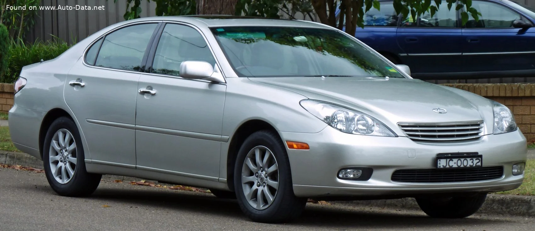 Lexus ES 300 (213 Hp)2001 - 2004 thumbnail 2