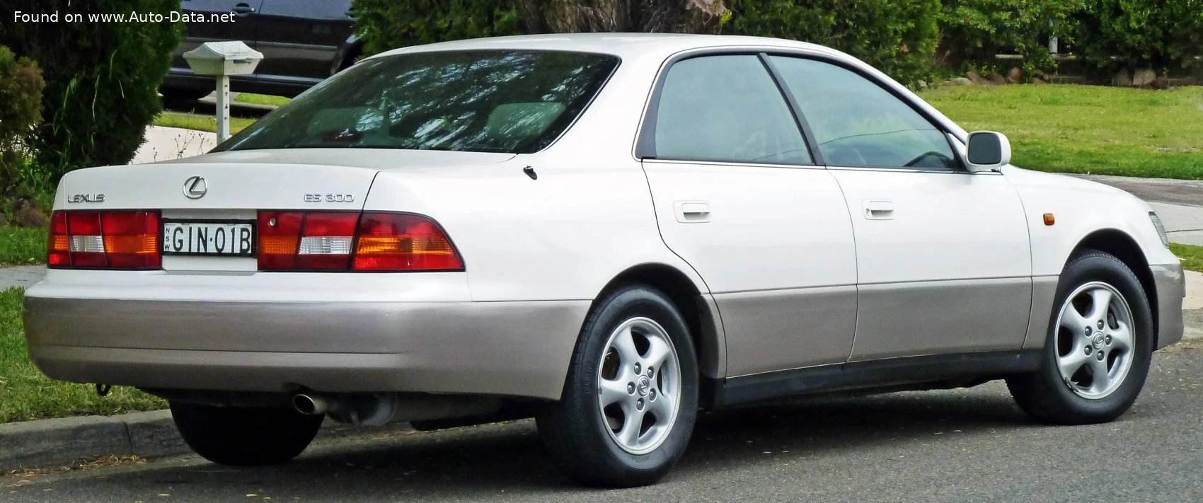 Lexus ES 300 (223 Hp)1997 - 2001 thumbnail 4