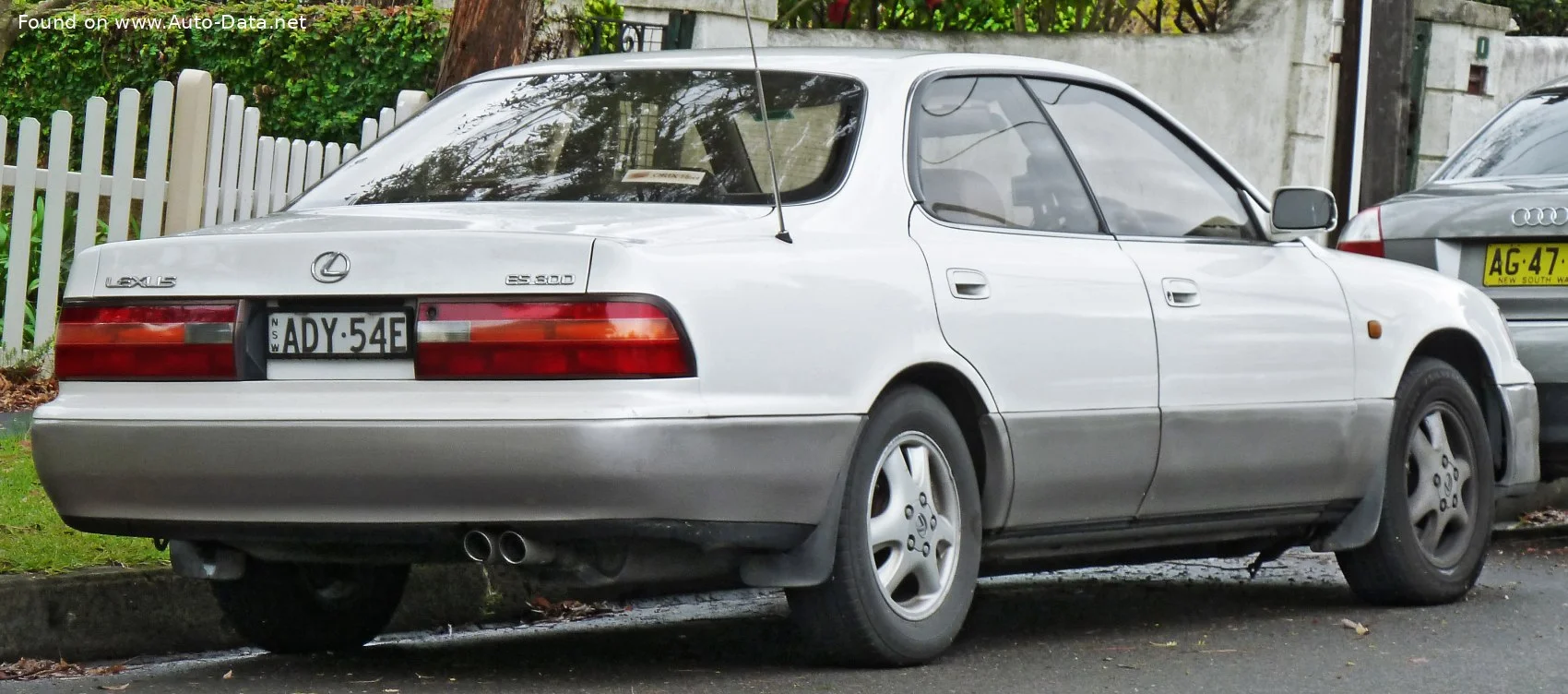 Lexus ES 300 (188 Hp)1991 - 1997 thumbnail 6