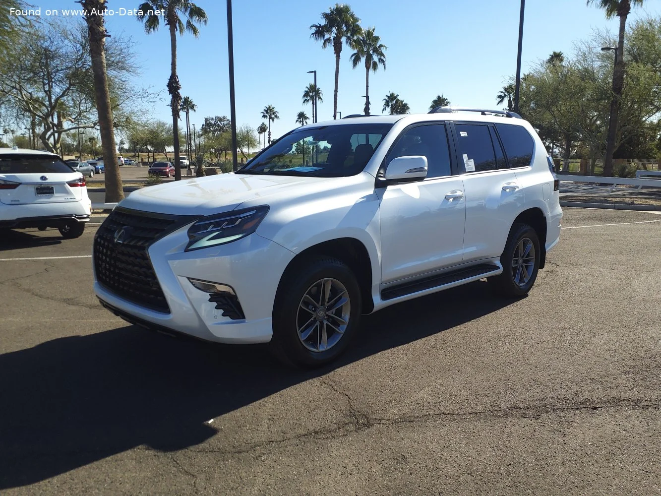 Lexus GX 460 V8 (301 Hp) 4WD ECT2019 - 2023 thumbnail 16