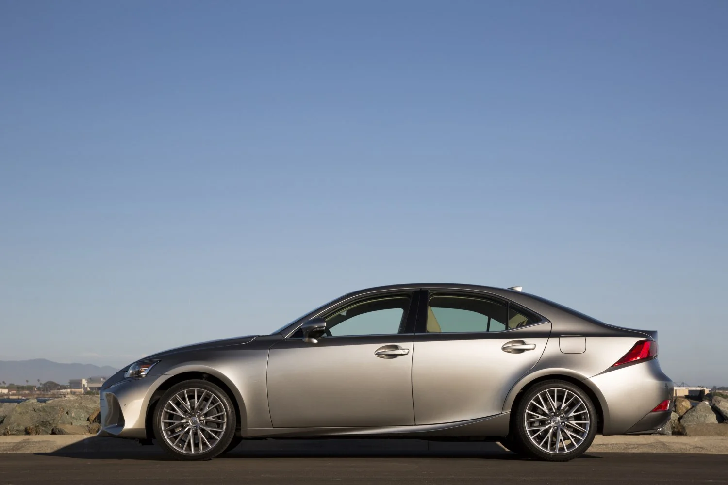 Lexus IS 200t (245 Hp) Direct Shift2016 - 2017 thumbnail 13