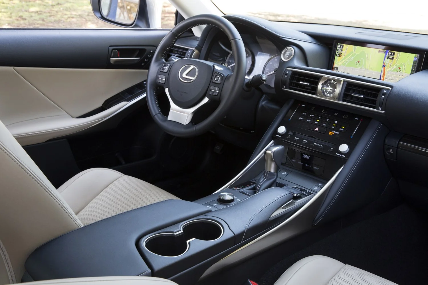 Lexus IS 200t (245 Hp) Direct Shift2016 - 2017 thumbnail 16
