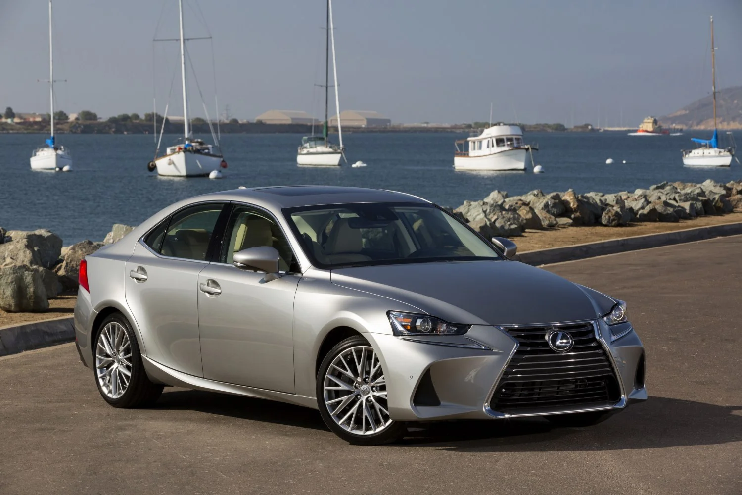 Lexus IS 200t (245 Hp) Direct Shift2016 - 2017 thumbnail 9