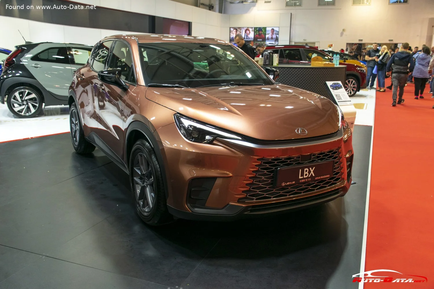 Lexus LBX 1.5 (136 Hp) Hybrid e-CVT2023 - - 1