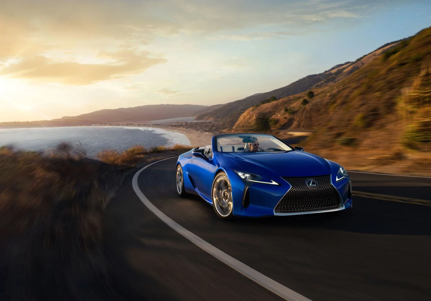 Lexus LC 500 V8 (477 Hp) Automatic2020 - thumbnail 2