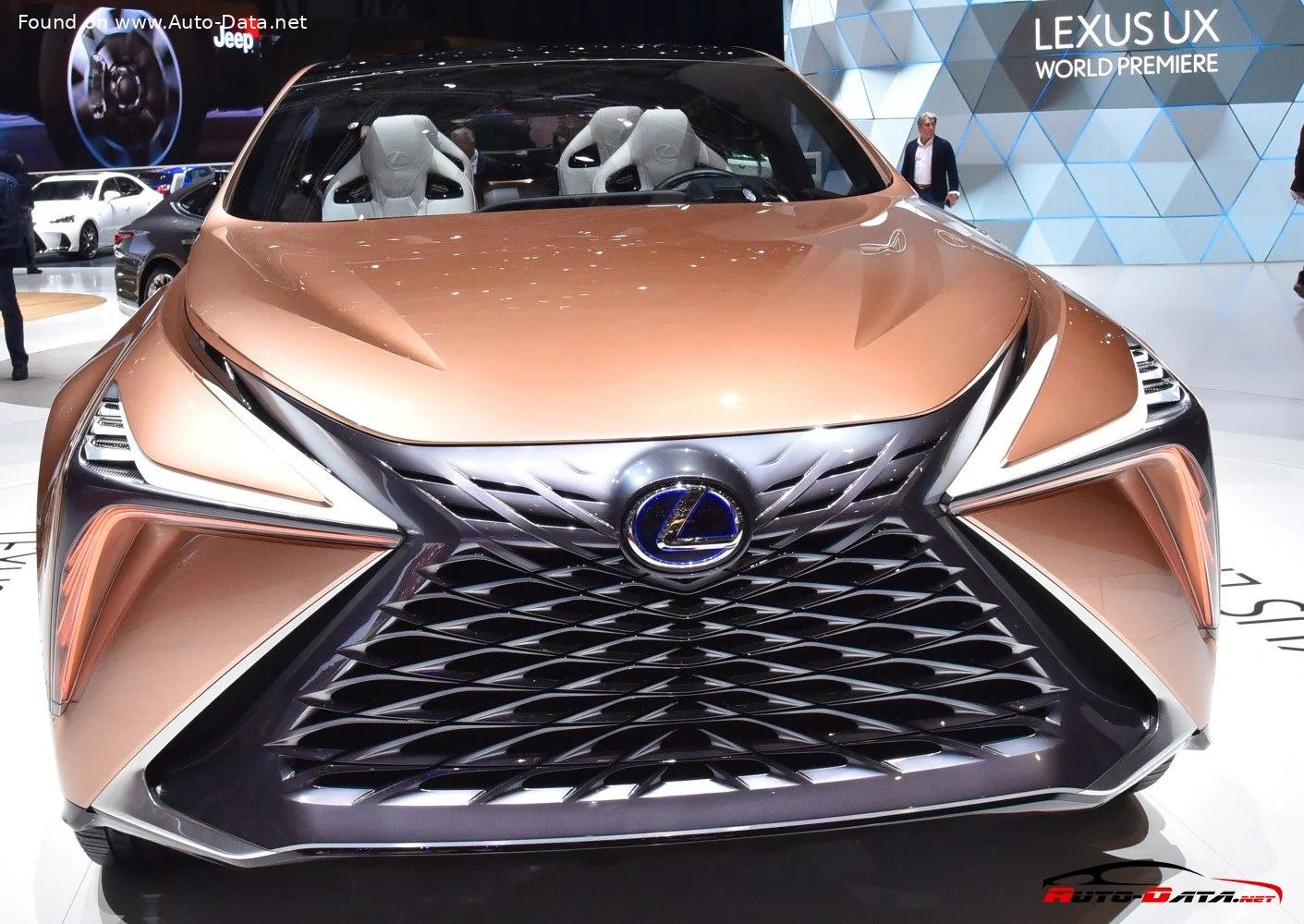 Lexus LF-1 Lexus LF-1 Limitless (Concept) thumbnail 3