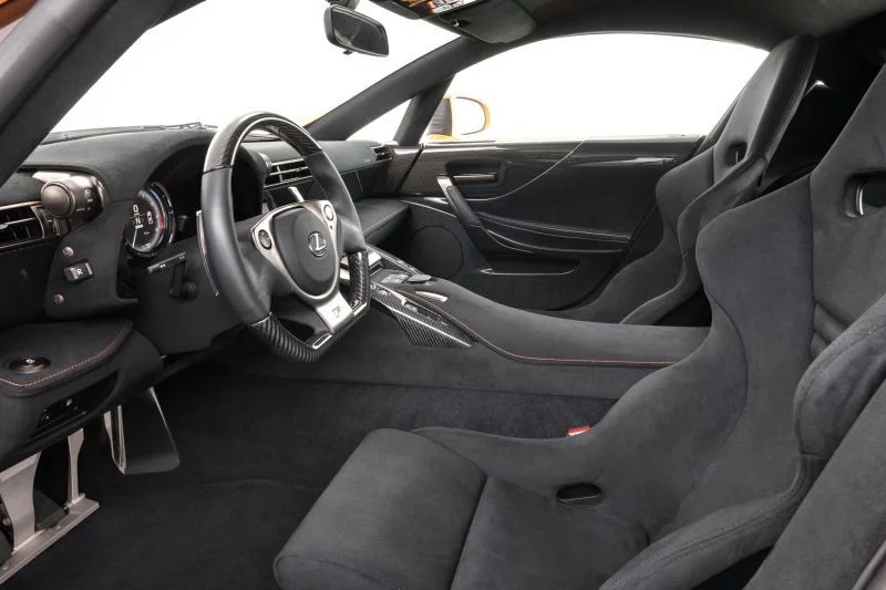Lexus LFA 4.8 V10 (560 Hp) Automatic2010 - 2012 thumbnail 3