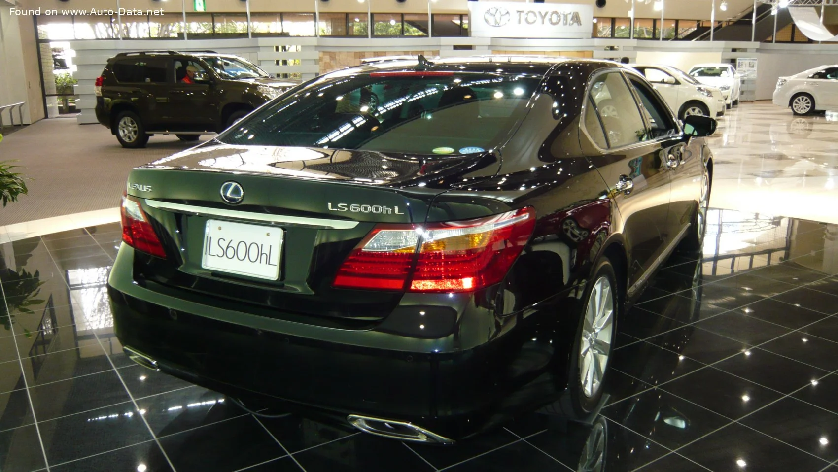 Lexus LS 460 L V8 (357 Hp) AWD Super ECT2009 - 2012 thumbnail 6