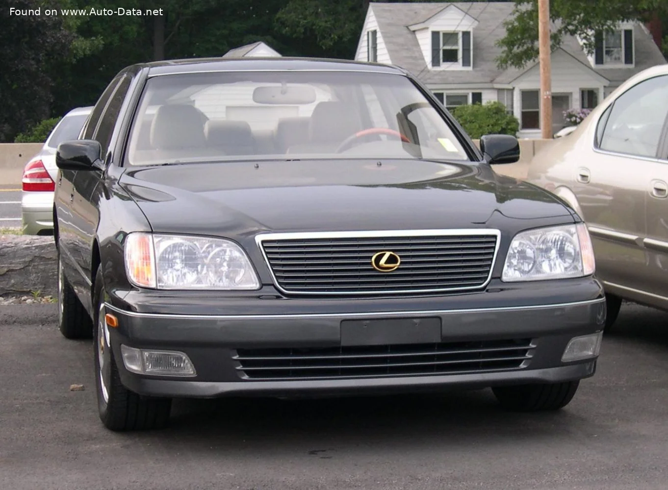Lexus LS 400 V8 (276 Hp) Automatic1998 - 2000 thumbnail 4