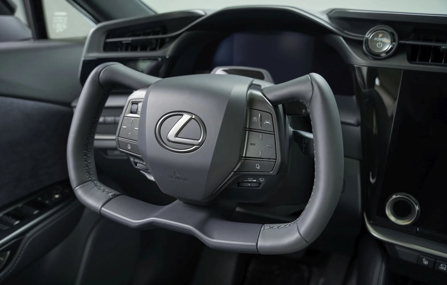 Lexus RZ 300e 72.8 kWh (201 Hp)2023 - thumbnail 17