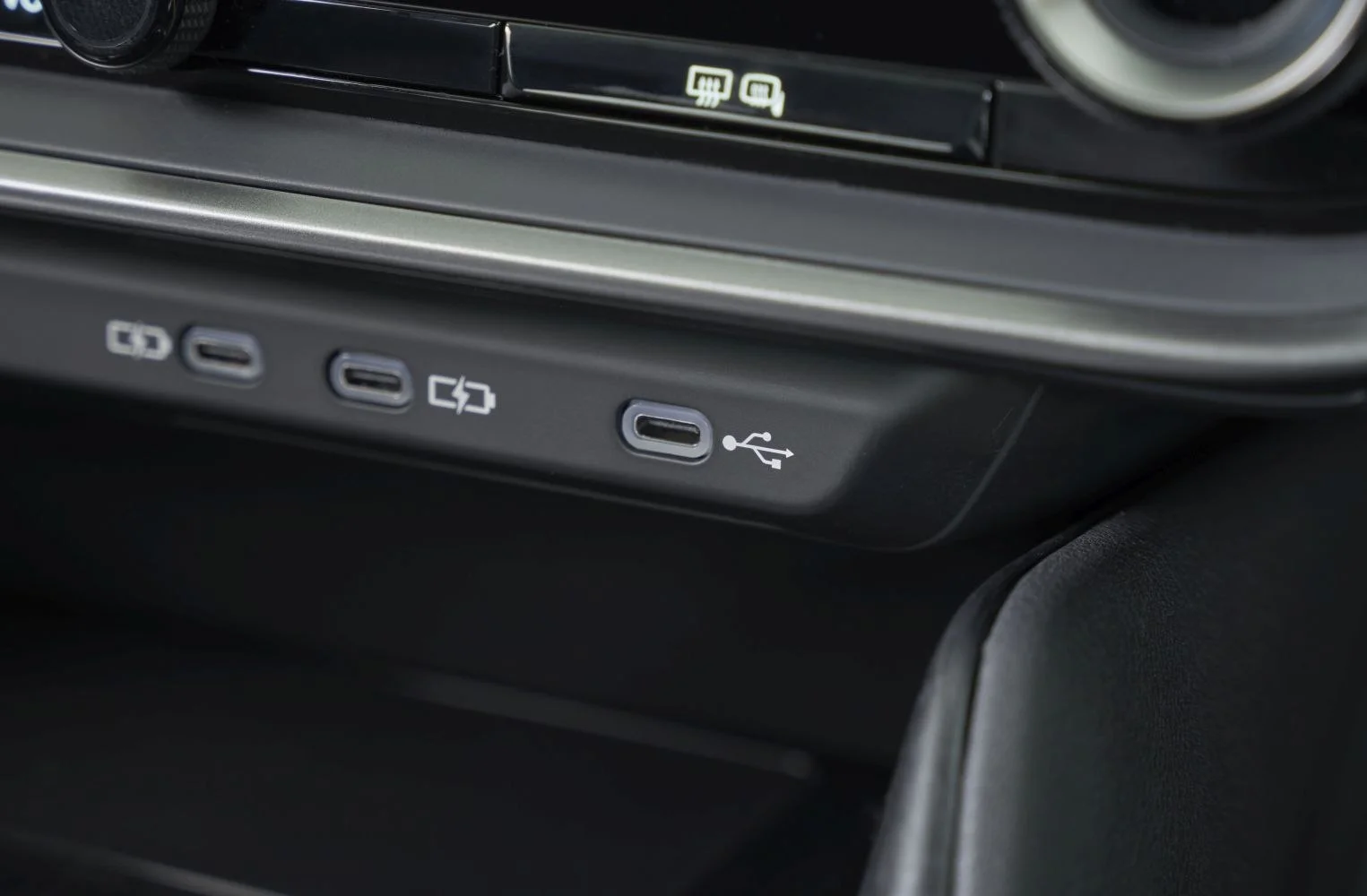 Lexus RZ 300e 72.8 kWh (201 Hp)2023 - thumbnail 4