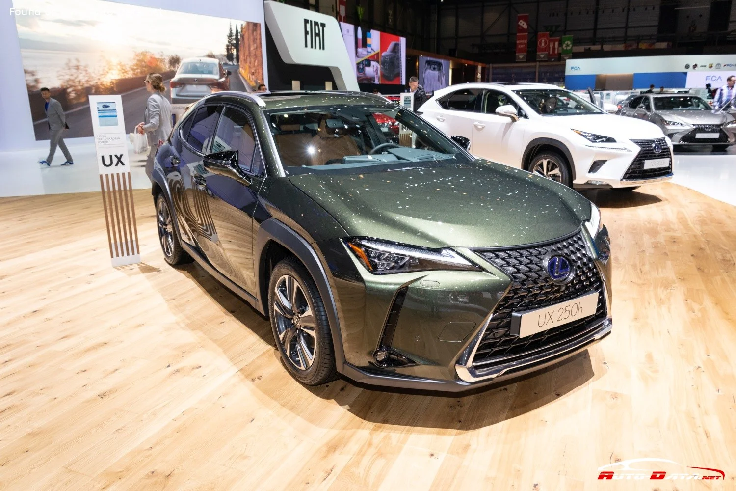 Lexus UX 200 (171 Hp) D-CVT2019 - 2023 - 1