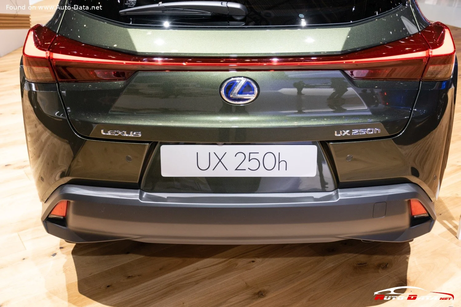 Lexus UX 200 (171 Hp) D-CVT2019 - 2023 thumbnail 4
