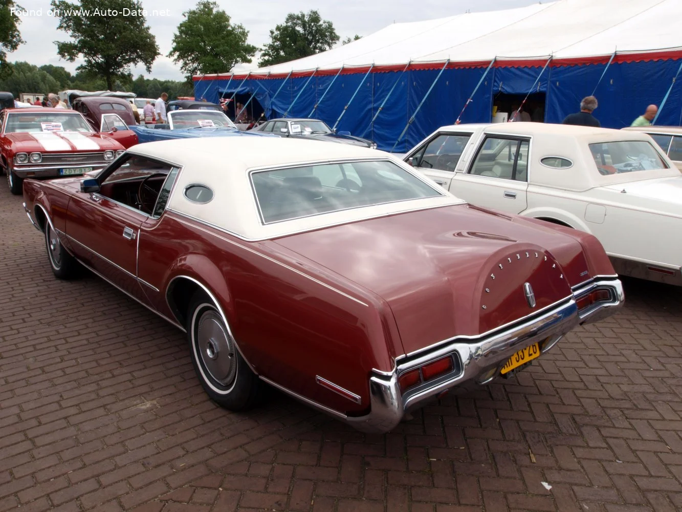 Lincoln Continental Mark 7.5 V8 (215 Hp) Automatic1972 - 1973 thumbnail 4