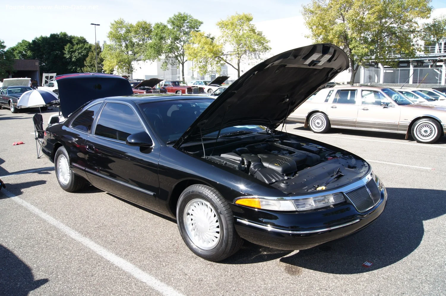 Lincoln Mark 4.6 i V8 32V (280 Hp)1993 - 2000 thumbnail 7
