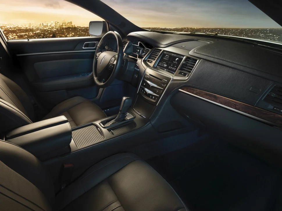 Lincoln MKS 3.5 GTDI V6 (365 Hp) AWD Automatic2012 - 2016 thumbnail 2