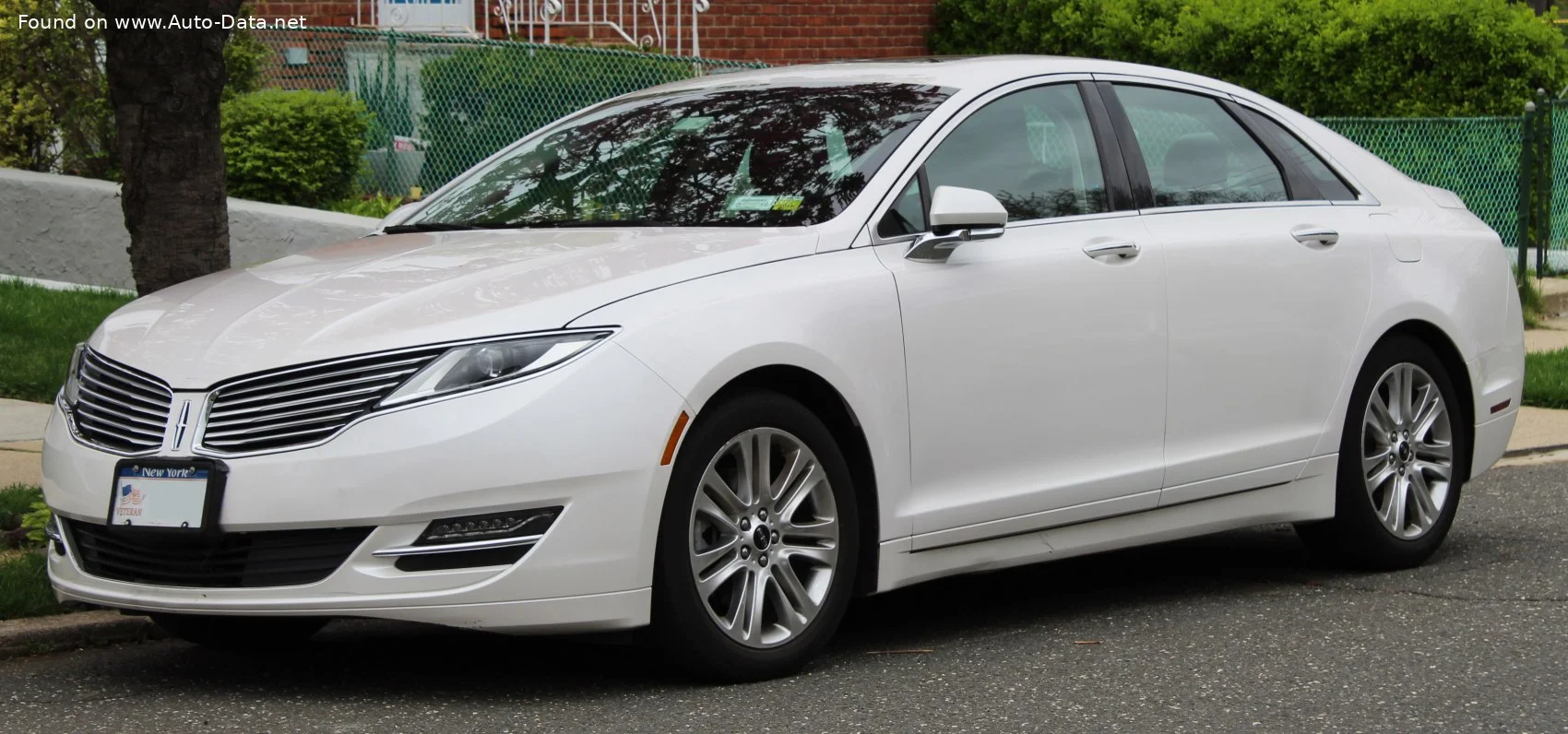 Lincoln MKZ 2.0 (188 Hp) Hybrid eCVT2012 - 2016 thumbnail 14