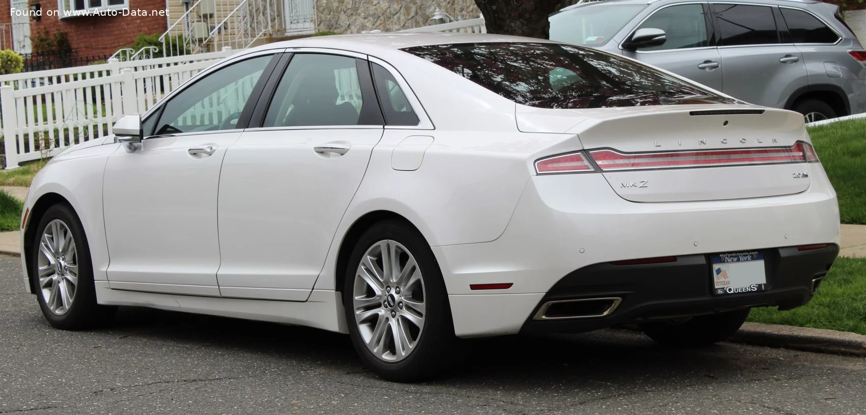 Lincoln MKZ 2.0 (188 Hp) Hybrid eCVT2012 - 2016 thumbnail 15