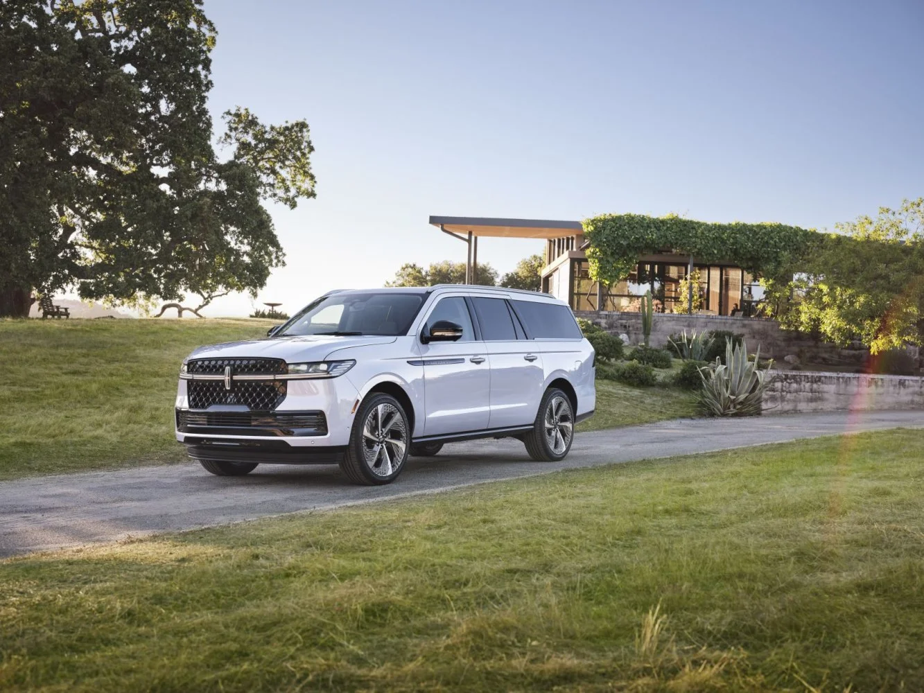 Lincoln Navigator 3.5 V6 (440 Hp) 4WD SelectShift2024 - - 1