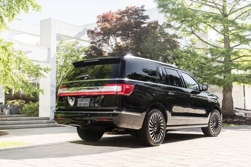 Lincoln Navigator 3.5 V6 (456 Hp) 4WD Automatic2017 - 2021 thumbnail 3