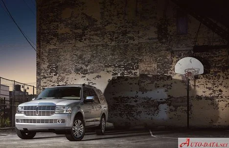 Lincoln Navigator 5.4i V8 (300 Hp) 4x4 Automatic2006 - 2008 thumbnail 12