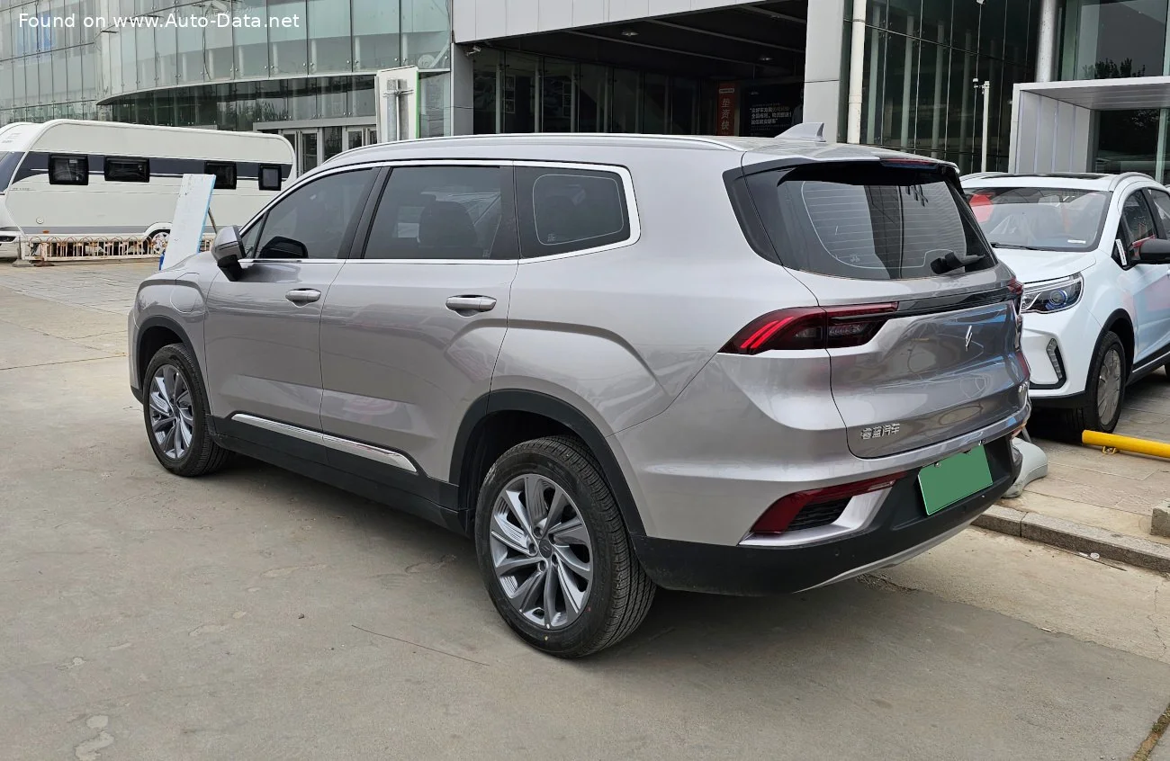 Livan 9 52.56 kWh (204 Hp) Electric2022 - thumbnail 2
