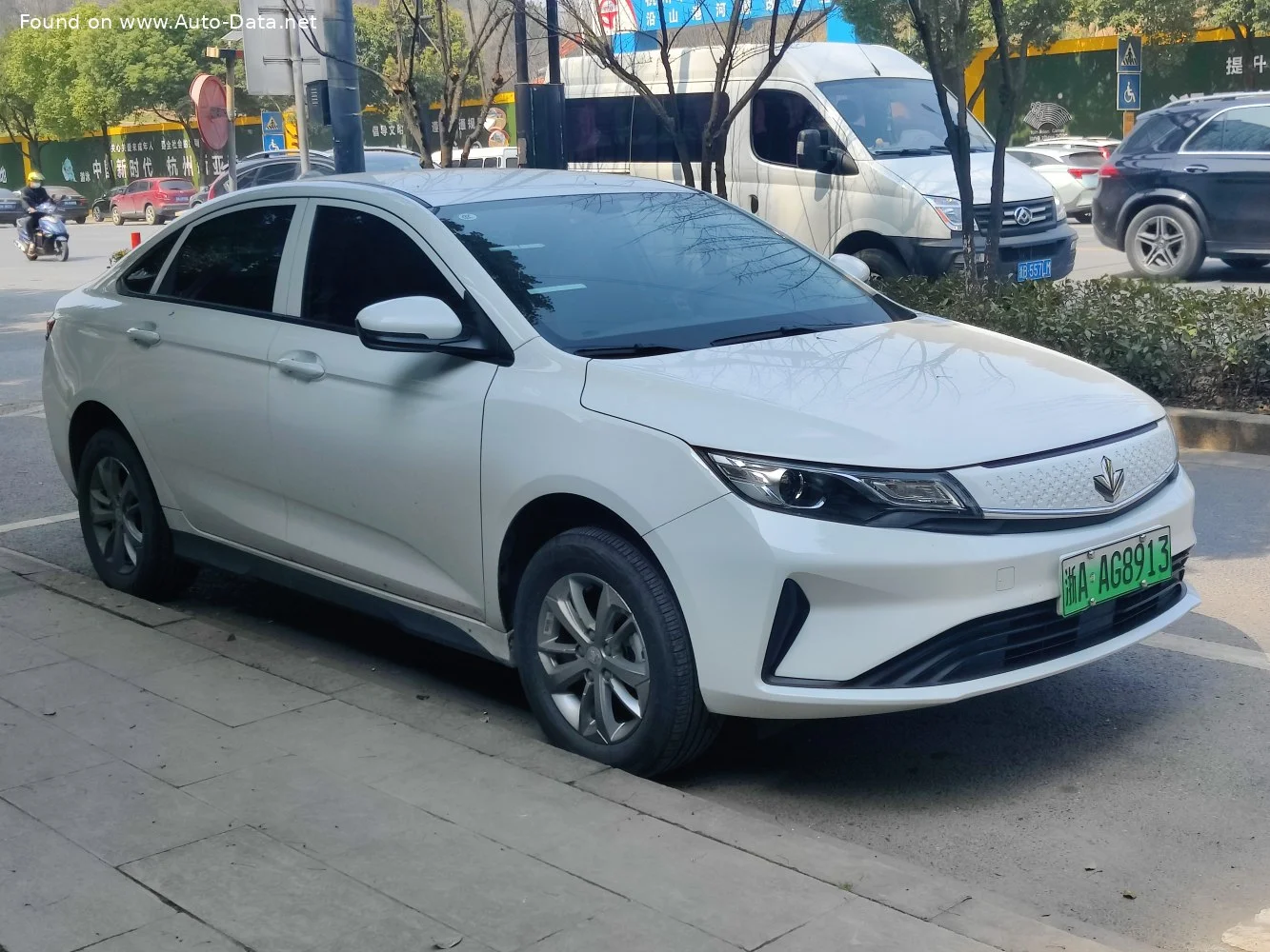 Livan Maple 60S 52.56 kWh (136 Hp) Electric2022 - - 1