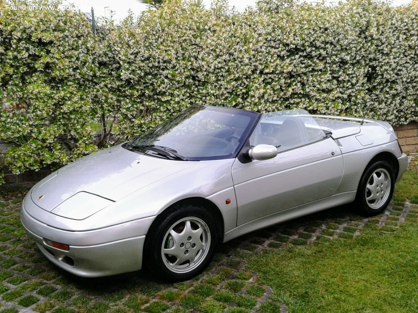 Lotus Elan 1.6 i 16V (132 Hp)1991 - 1993 - 1