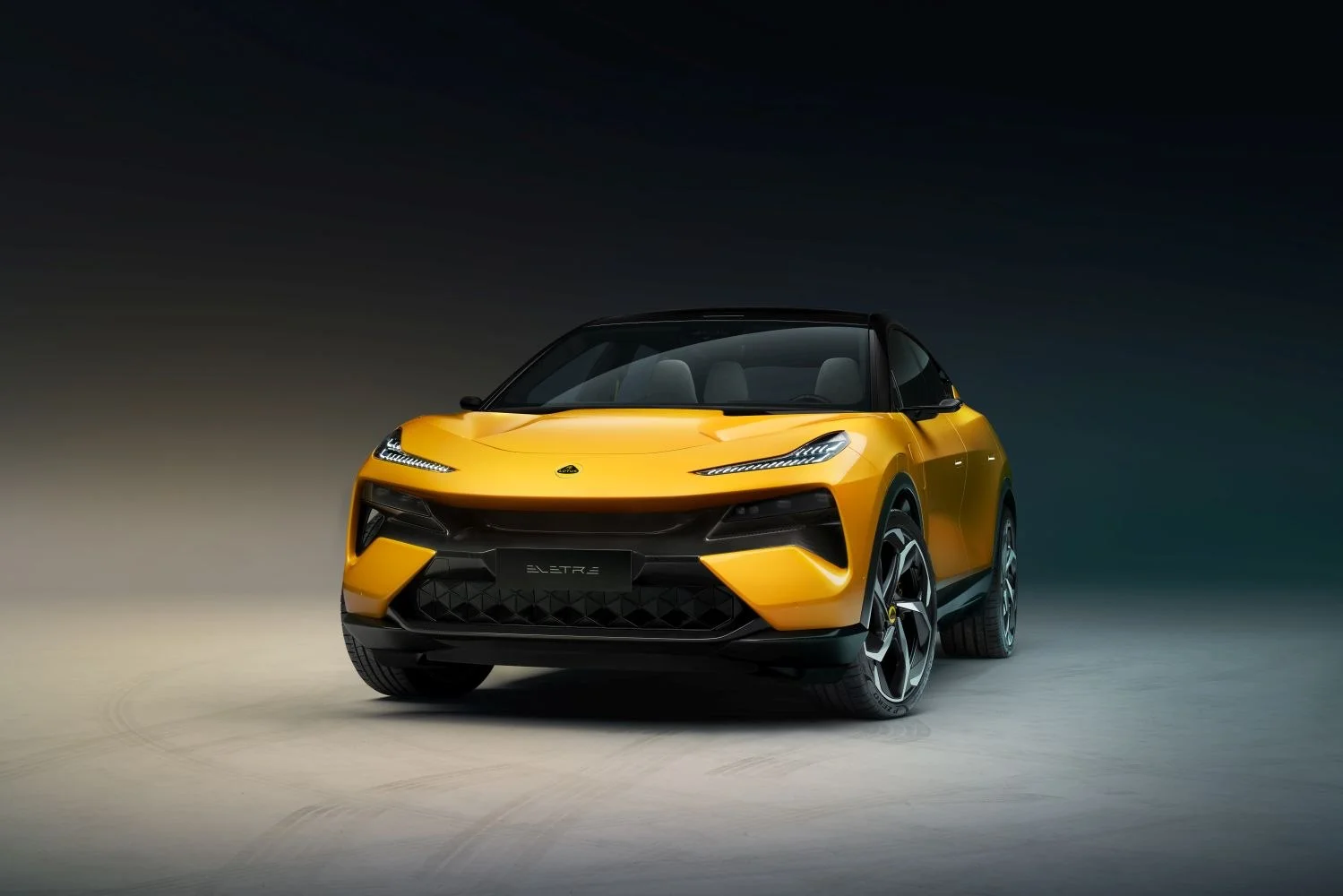 Lotus Eletre 112 kWh (603 Hp) Dual Motor AWD2022 - thumbnail 2
