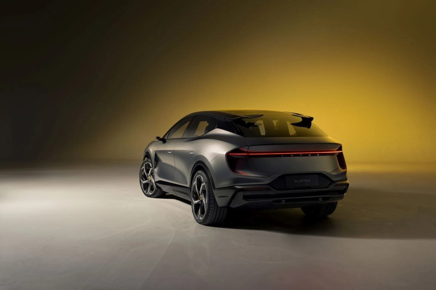 Lotus Eletre 112 kWh (603 Hp) Dual Motor AWD2022 - thumbnail 14