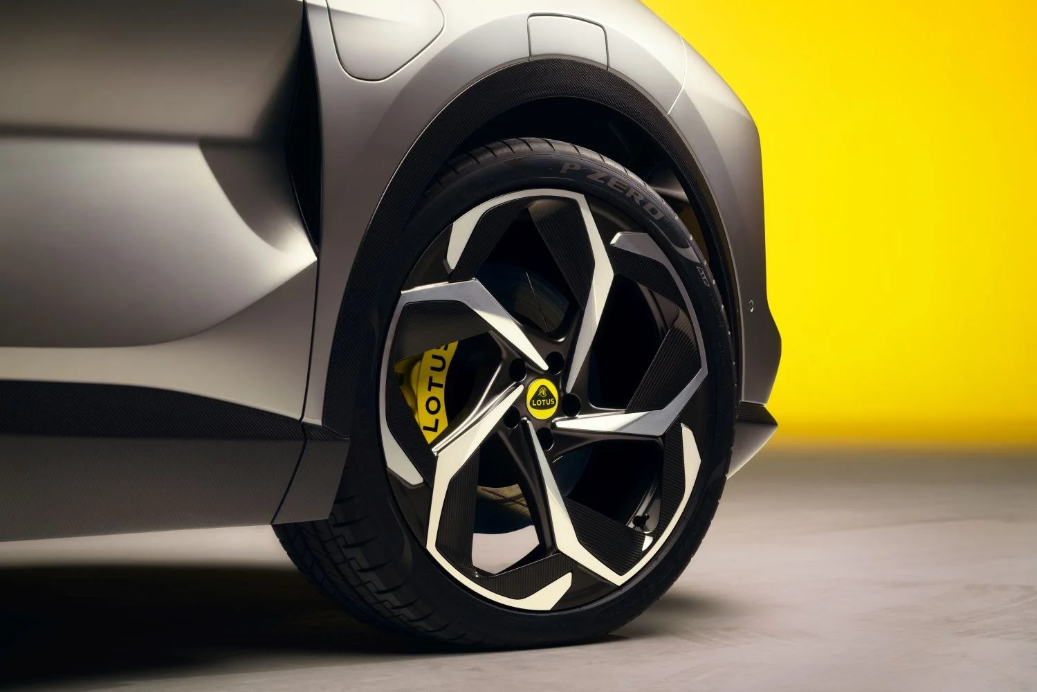 Lotus Eletre 112 kWh (603 Hp) Dual Motor AWD2022 - thumbnail 18