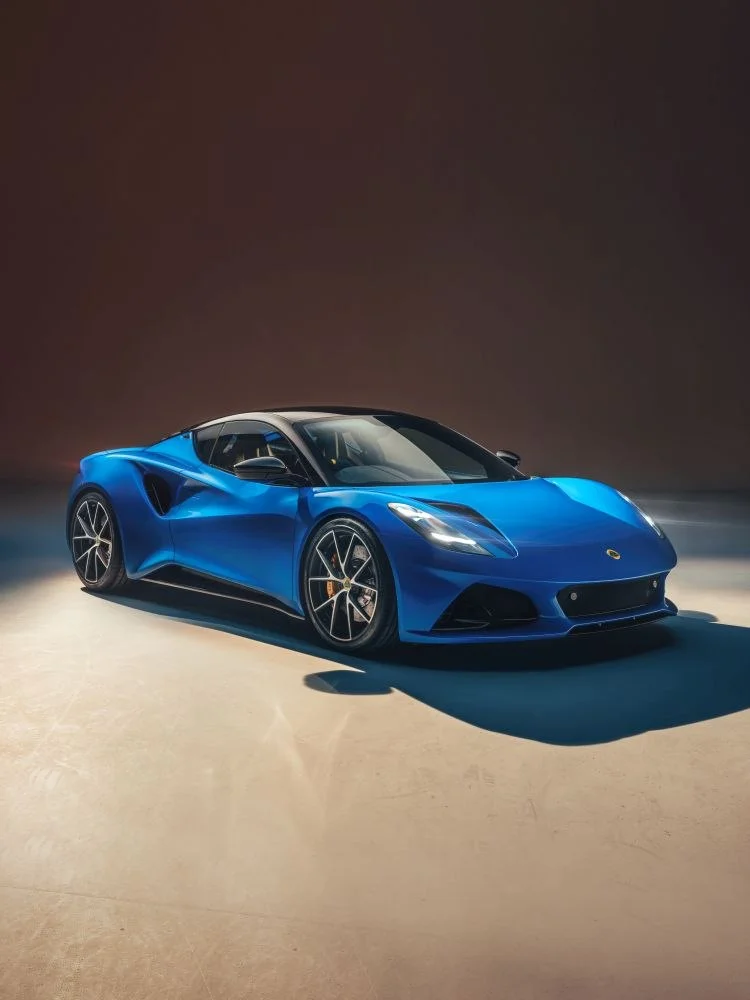 Lotus Emira modeli