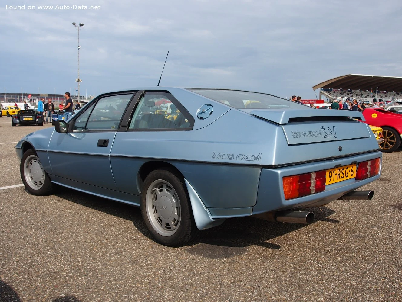 Lotus Excel 2.2 (162 Hp)1983 - 1986 thumbnail 8