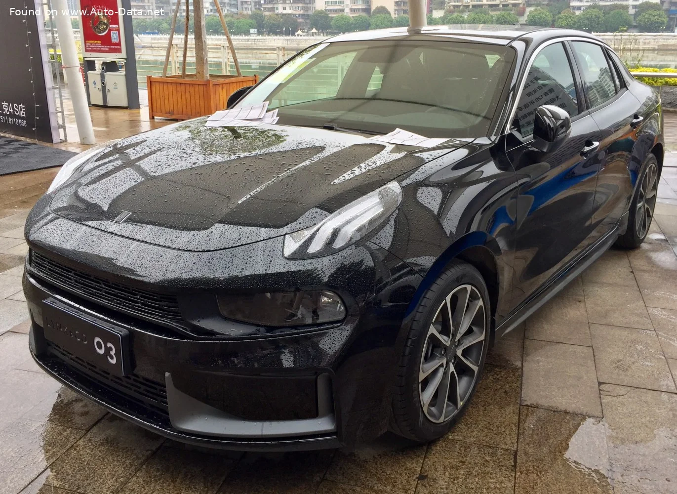 Lynk & Co 03 1.5 T3 (262 Hp) Plug-in Hybrid DCTH2019 - 2021 thumbnail 5