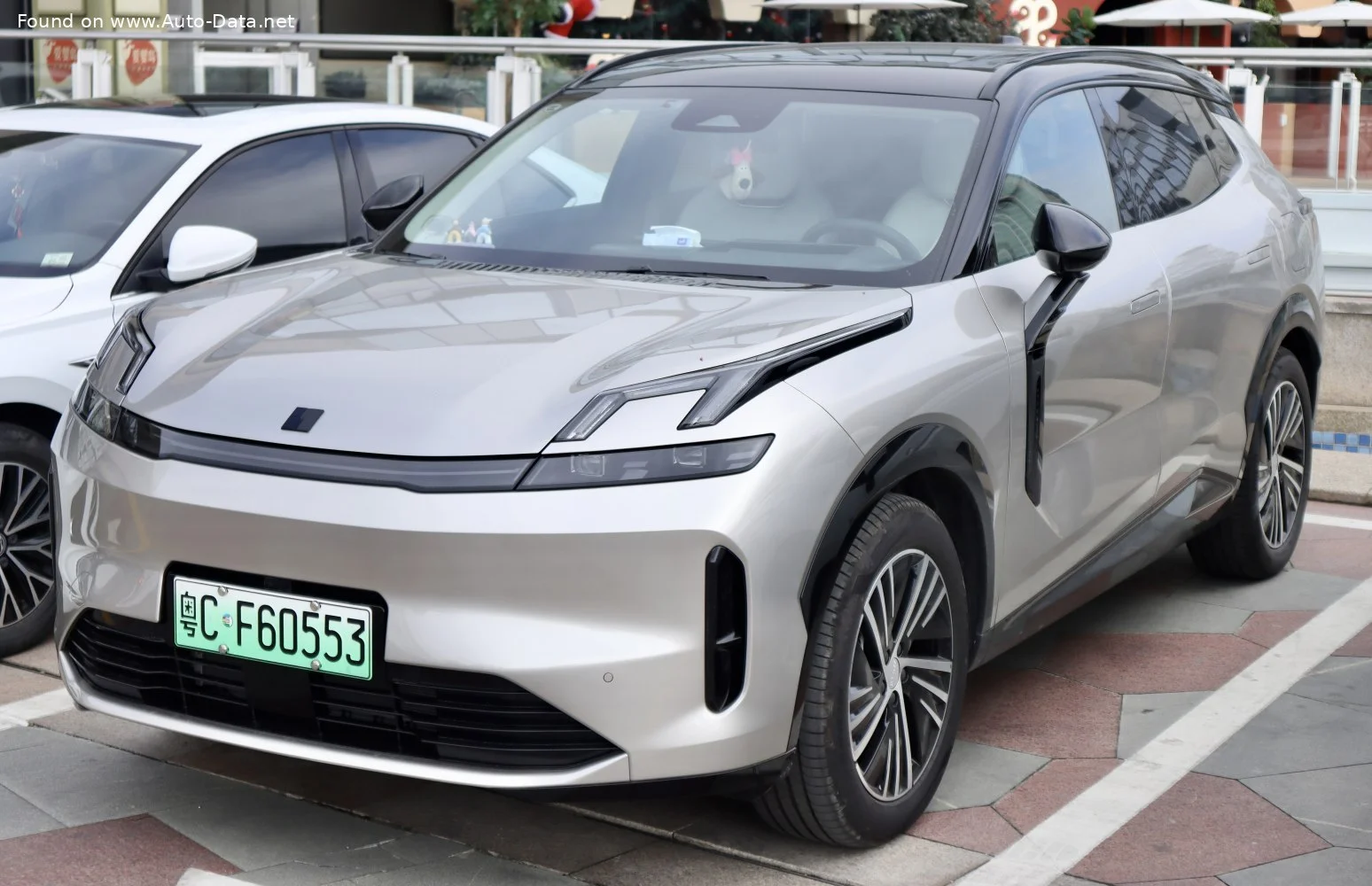 Lynk & Co 08 1.5TD (345 Hp) Plug-in Hybrid DHT Evo2025 - thumbnail 8