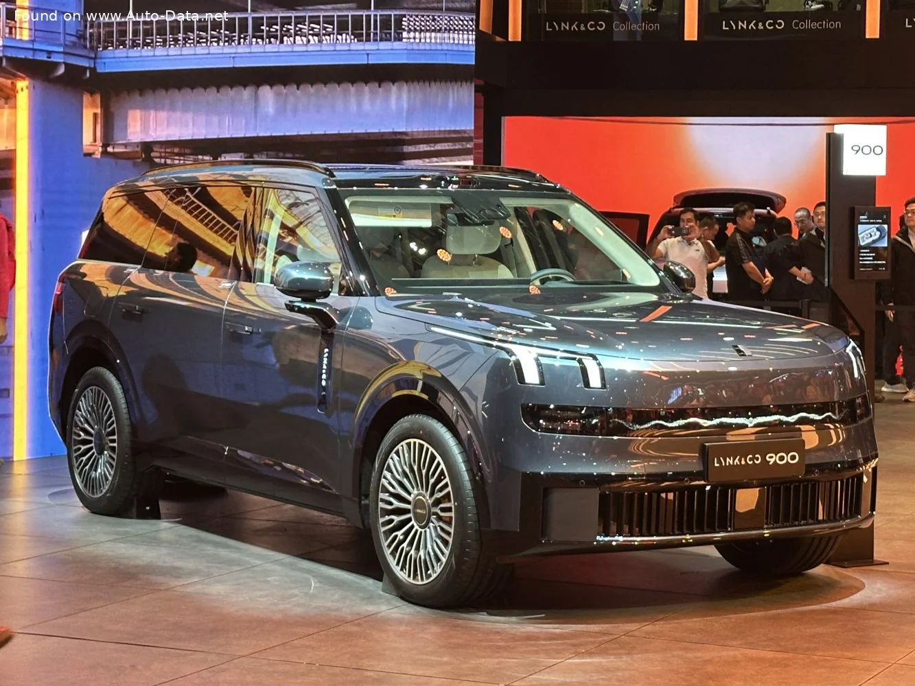 Lynk & Co 900 modeli