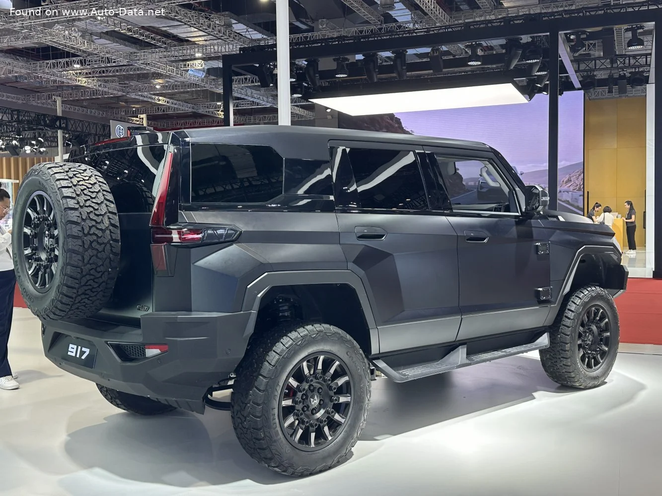 M-Hero 917 142.7 kWh (1088 Hp) Electric 4WD2023 - thumbnail 3
