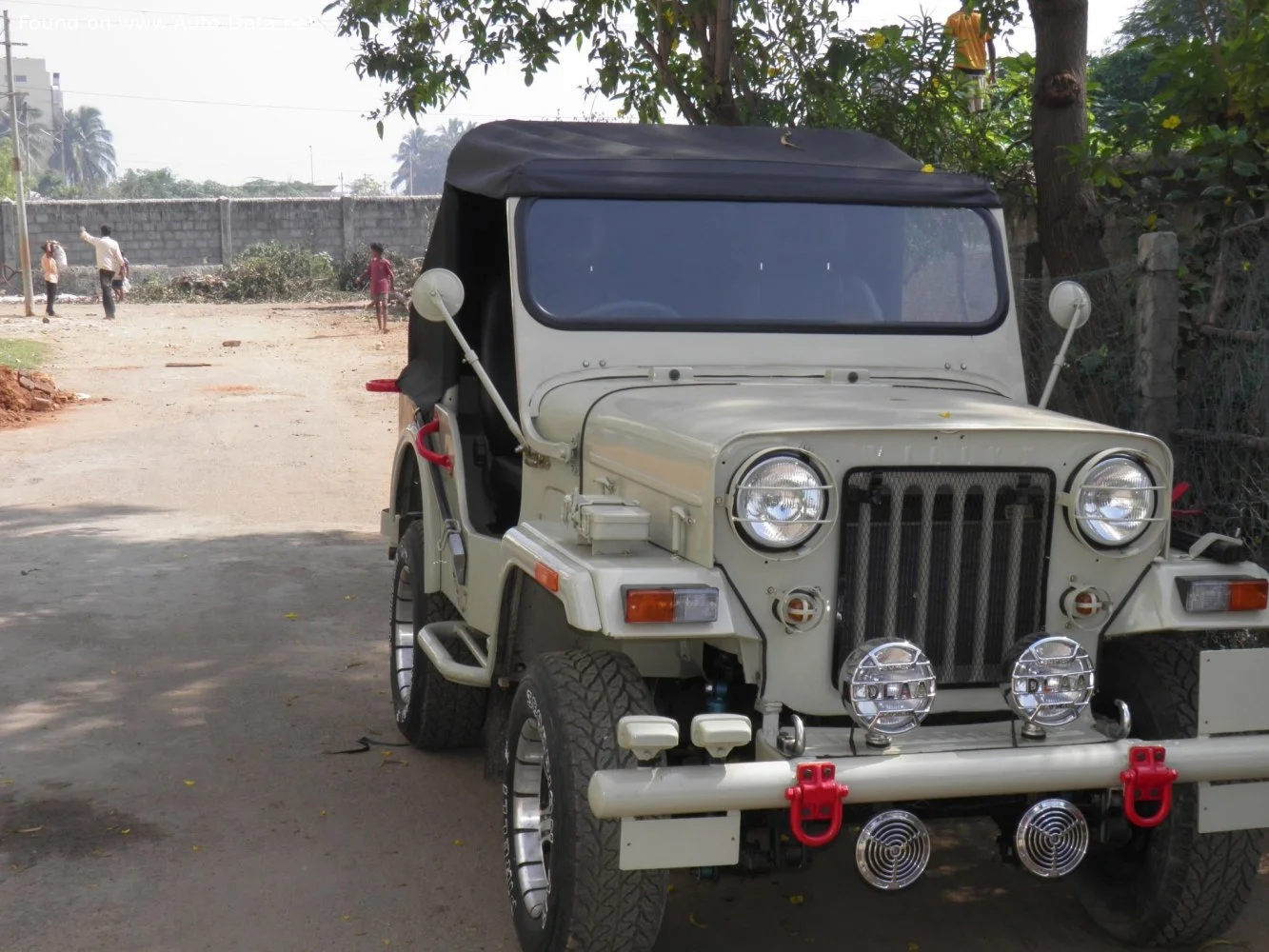 Mahindra CJ 3 modeli