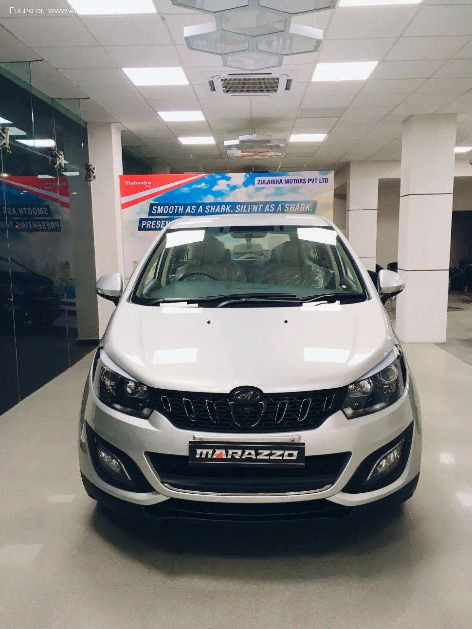 Mahindra Marazzo 1.5d (121 Hp)2018 - - 1