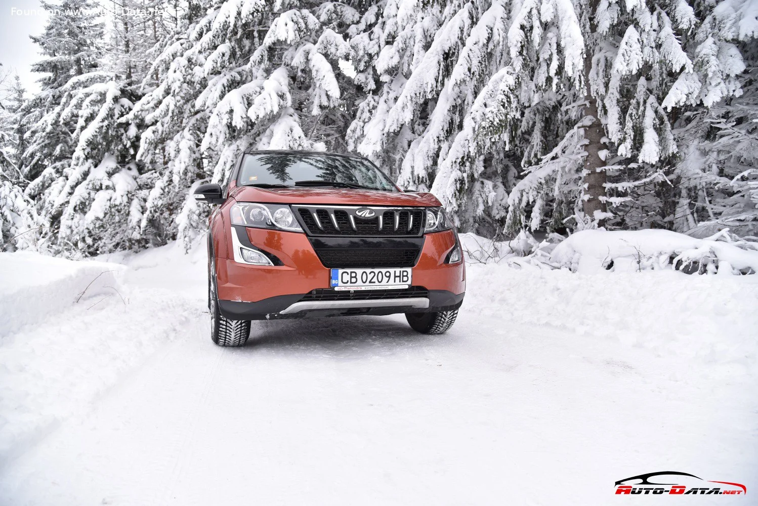 Mahindra XUV500 2.0d (140 Hp)2015 - 2017 thumbnail 2