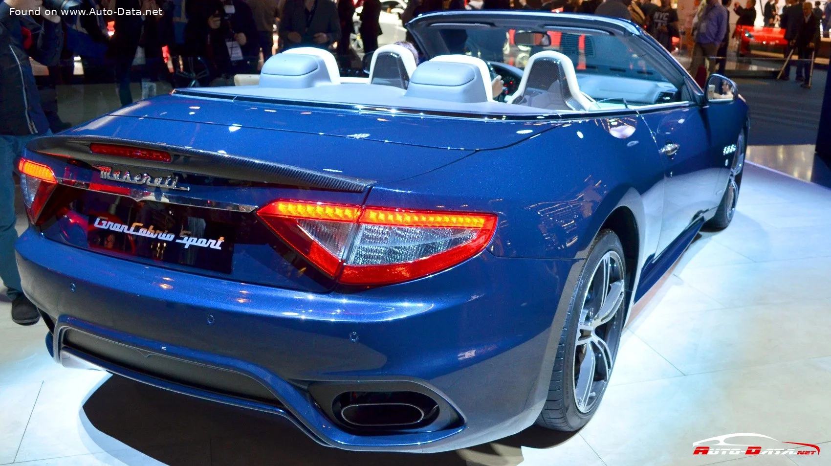Maserati GranCabrio MC 4.7 V8 (460 Hp) Automatic2018 - 2020 thumbnail 18